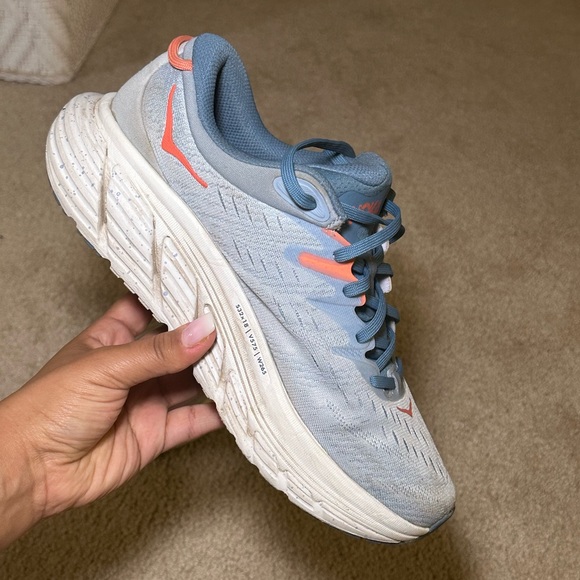 Hoka - Picture 1 of 7